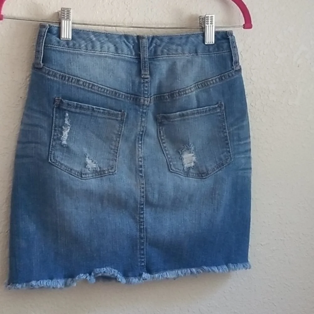 Love,‎ fire distressed skit size 2